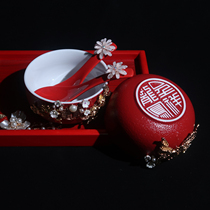 Little Red Book Same Married Woman Downess Bride with Red Frost Hand Bowl Marriage Package