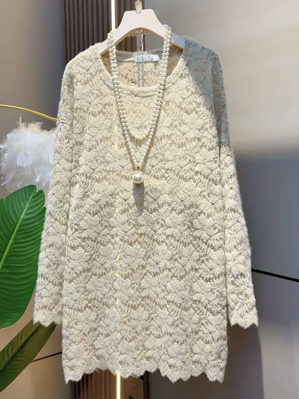 2025 Spring and Autumn New Plus Size Women's Fashion High-End Lace Slimming Mid-Length Versatile Top Layering Base Shirt 2025 Spring and Autumn New Plus Size Women's Fashion High-End Lace Slimming Mid-Length Versatile Top Layering Base Shirt