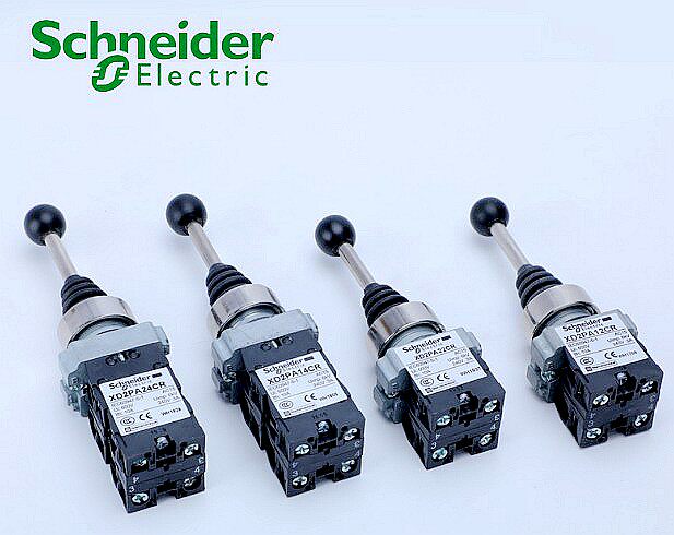 Schneider 4-speed cross switch 4-position manual reset crank master switch XD2PA14CR