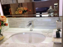 Villeroy & Boch Onova washbasin