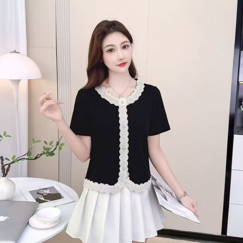 2025 New Summer Stripesd Short-Sleeved T-Shirt for Small Women, Trendy Design Lace Splicing Tops and Small Shirts