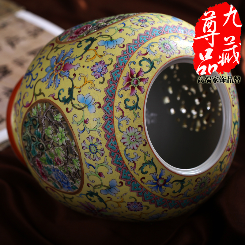 Jingdezhen ceramics imitation the qing qianlong pastel yellow medallion to hollow out the revolving vase household handicraft furnishing articles