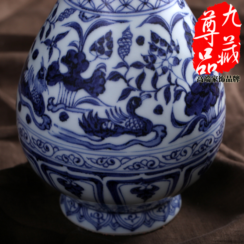 Imitation of yuan blue and white porcelain of jingdezhen ceramics yuanyang lianchi grain okho spring bottle vase household handicraft furnishing articles