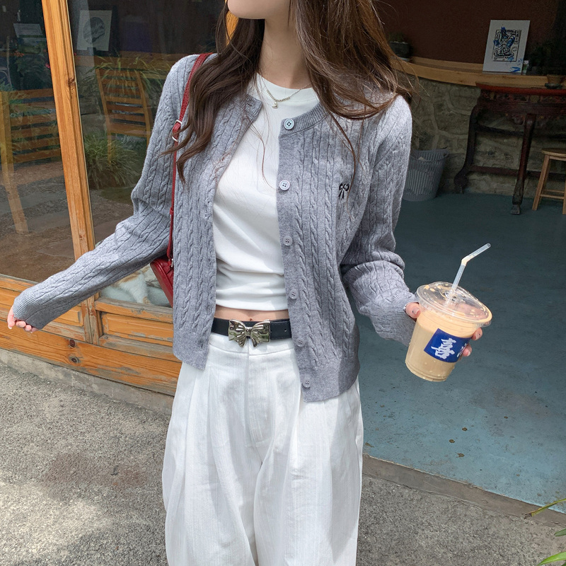 Su Sansan Gray Cable Knit Cardigan Jacket for Women, Spring Outfit 2026 New Korean Style Atmospheric Top