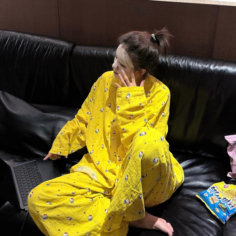 A Casual and Comfortable Feeling ~ Home Is More Relaxing! Women's Pajamas, Cute Girly Style, Cartoon Cat Print Set A Casual and Comfortable Feeling ~ Home Is More Relaxing! Women's Pajamas, Cute Girly Style, Cartoon Cat Print Set