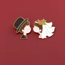 Cute bride and groom wedding photo brooch Chinese style cartoon festive metal badge couple card accessories