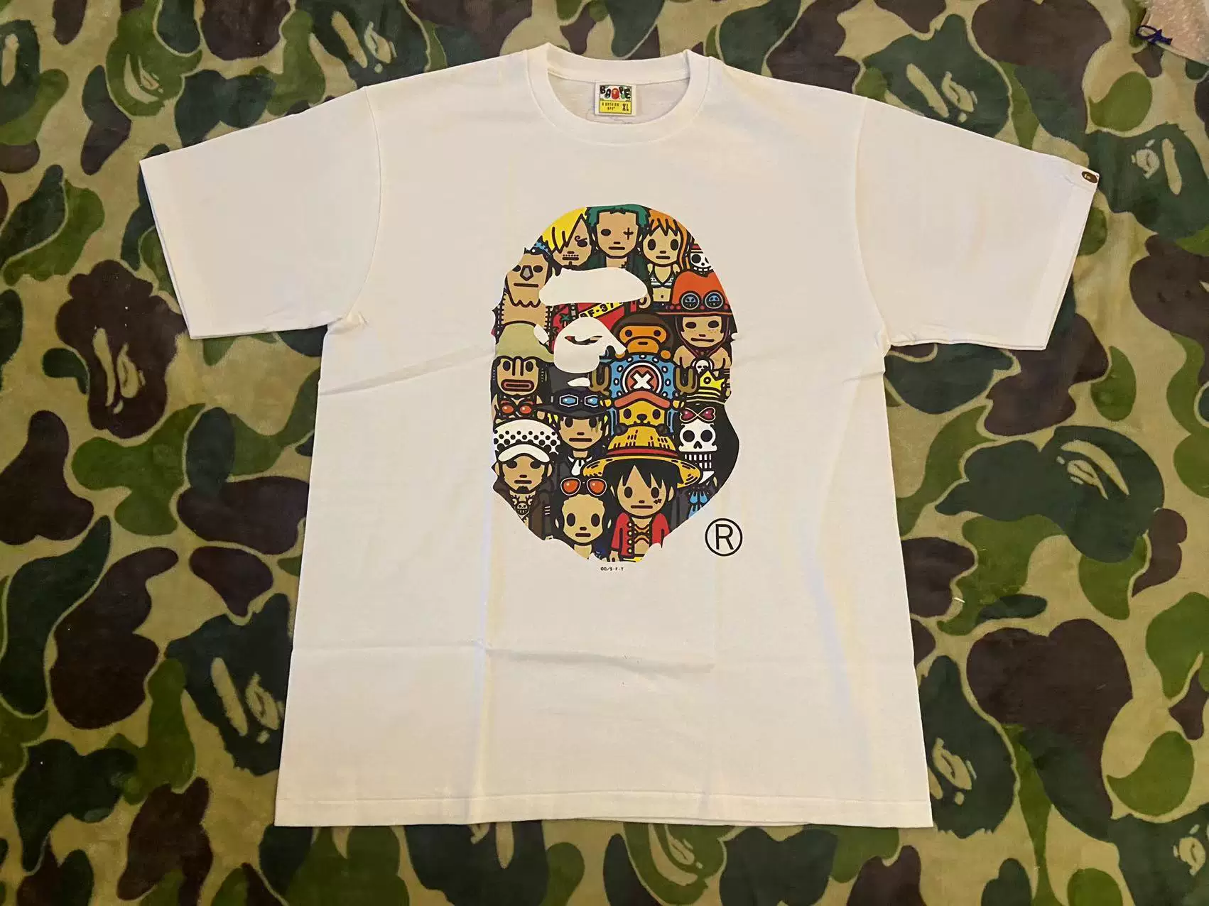 Спот суперлимитированная BAPE X Onepiece One Piece United Name короткий рукав футболка японского дизайна