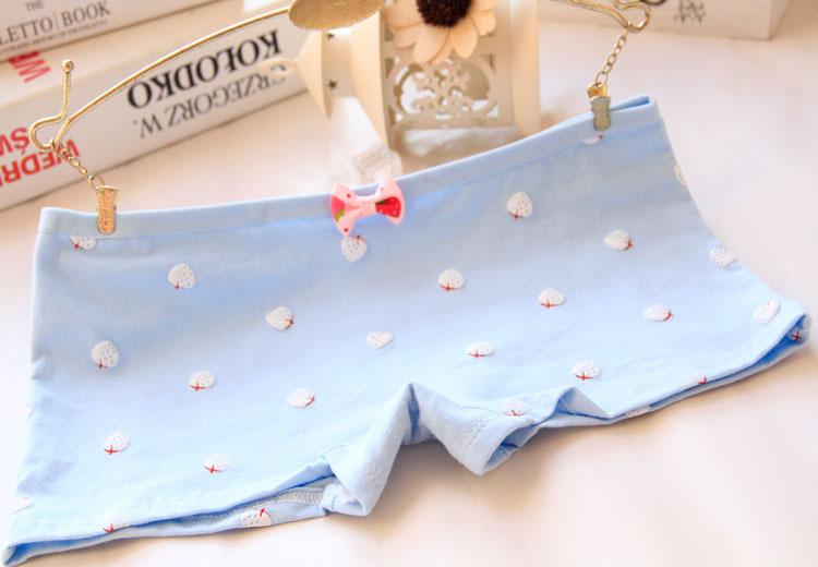 Dâu tây dễ thương cô gái an toàn đồ lót cotton bốn góc chống ánh sáng cotton ladies boxer briefs bán buôn noi y cao cap