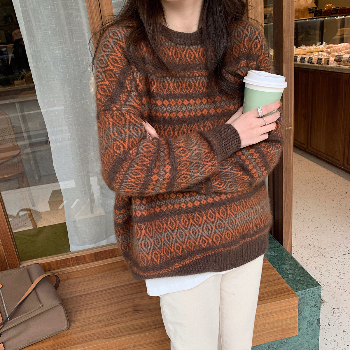 2020 new foreign autumn winter outside wear design sense niche raccoon velvet retro style Christmas theme sweater woman