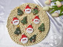 Hand crochet cute wind Santa green tree brooch badge hairpin finished gift to girlfriend