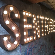 Rusty light box big light bulb signboard retro iron advertising back luminous character antique character hollow light box rusty character