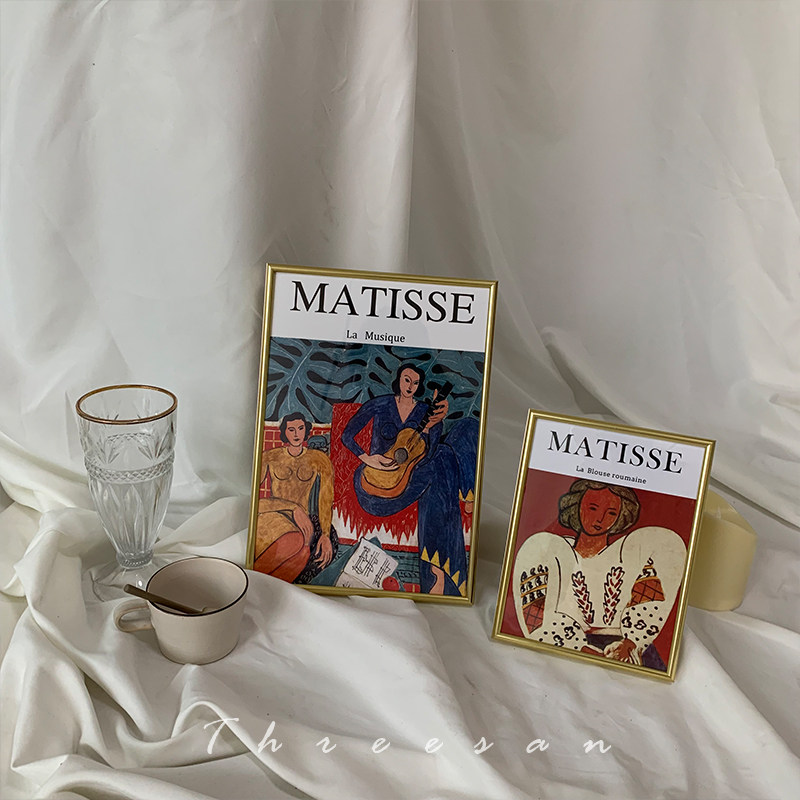 Photo props Pendulum Pieces WIND TRIM PHOTO FRAME RETRO MINIMALIST PICTURE FRAME MESH RED STRAIGHT PODCAST ROOM PHOTOGRAPHIC BACKGROUND ARRANGEMENT