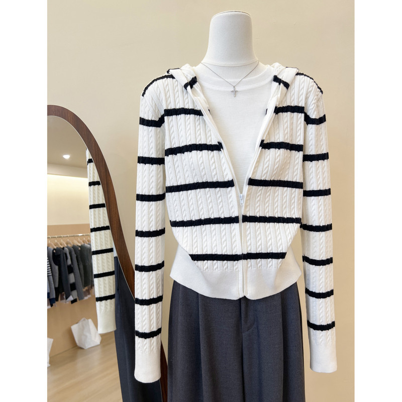 Korean-Style White Striped Cable Knit Hooded Zip-Up Sweater Cardigan, Soft and Cozy Short Cashmere Knit Jacket for Autumn and Winter