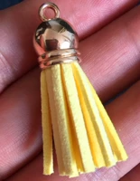 Светло-желтый