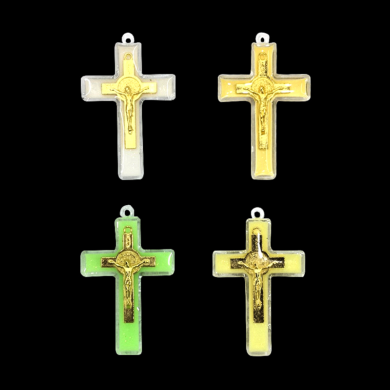 A luminous cross pendant in the shape of a