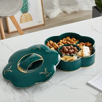 Тарелка с сухофруктами из лося (31*31*8см)
