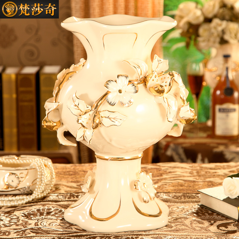 European pomegranate flowers, ceramic vase restoring ancient ways the sitting room TV ark, large flower adornment example room soft furnishing articles