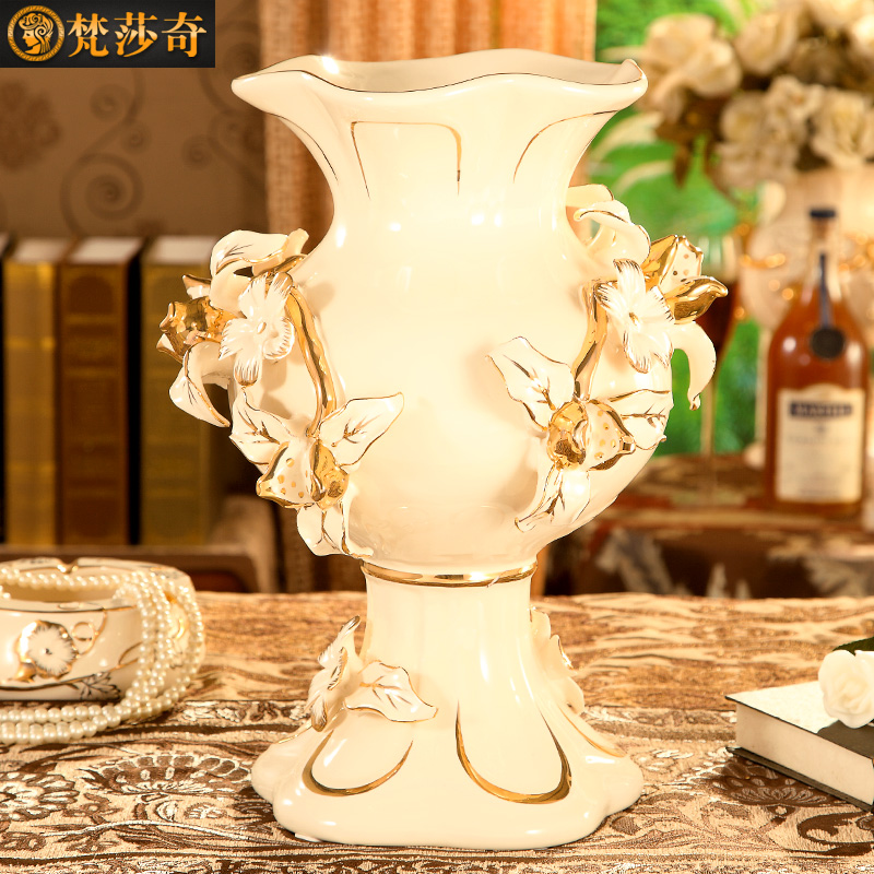 European pomegranate flowers, ceramic vase restoring ancient ways the sitting room TV ark, large flower adornment example room soft furnishing articles