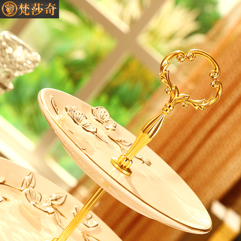 Vatican Sally 's key-2 luxury European - style compote home sitting room in the afternoon tea snack plate three layer ceramic candy dish a wedding gift