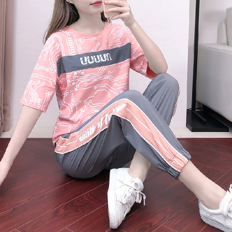 Quick-Drying Women's Loose-Fitting Fashionable T-Shirt Two-Piece Running Suit Sports Casual Suit for Women Summer 2026 New Style
