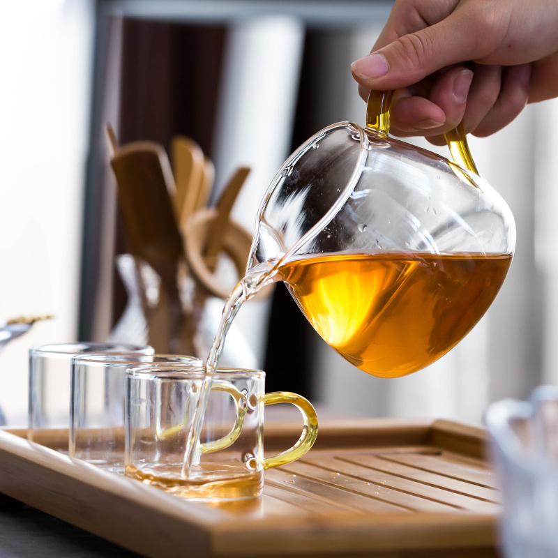 The Heat - resistant glass tea set suit household contracted and I kung fu red tea pot to boil tea Japanese transparent tea cups