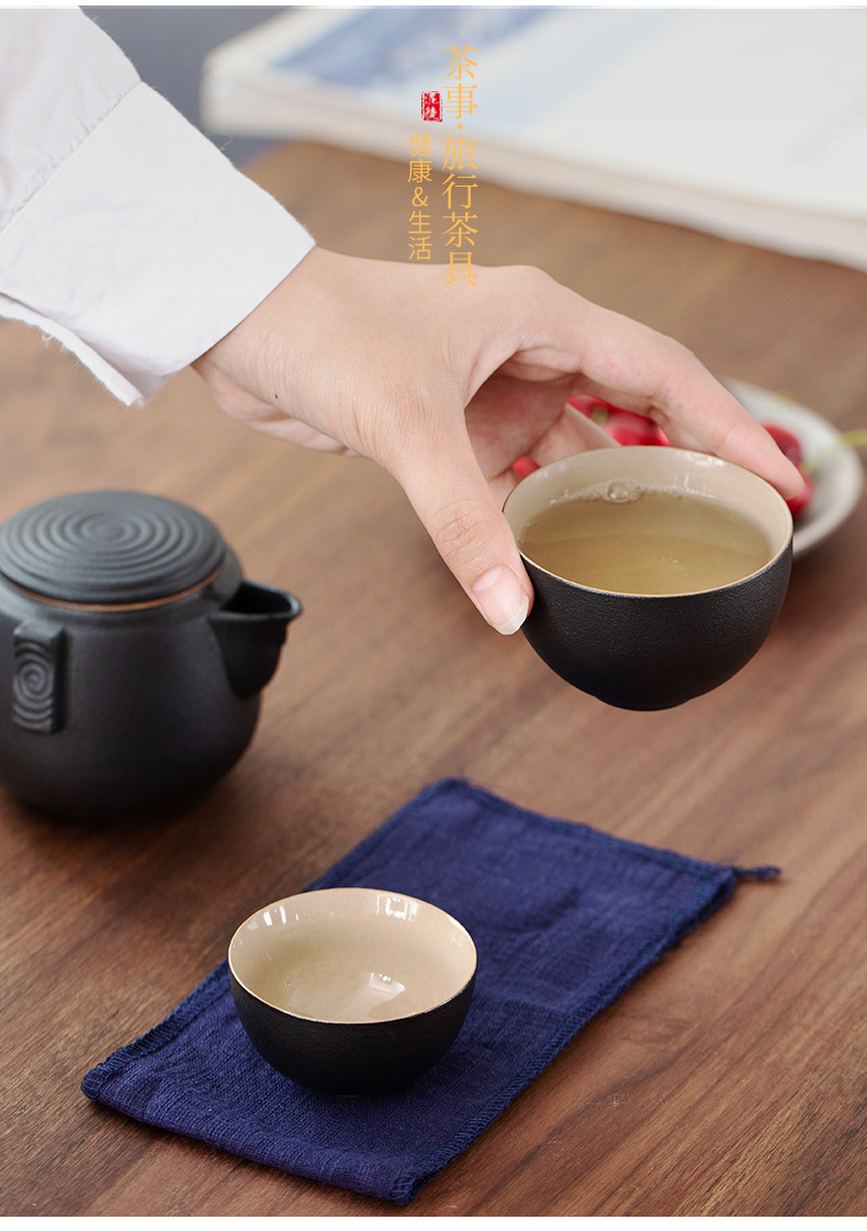 Japanese travel tea set of black suit a pot of two cups of portable package two people doing mercifully kung fu ceramic teapot tea