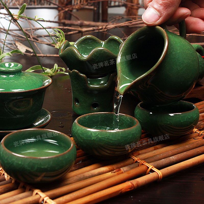 Palettes nameplates, ice crack crack glaze ceramic tea set to open the slice of a complete set of ice kung fu tea set gift cup lid bowl