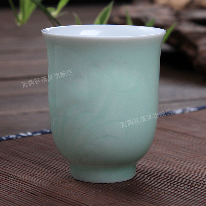 Graven images shadow celadon tea cups thin foetus puer tea cup master cup office cup cup large sample tea cup individuals