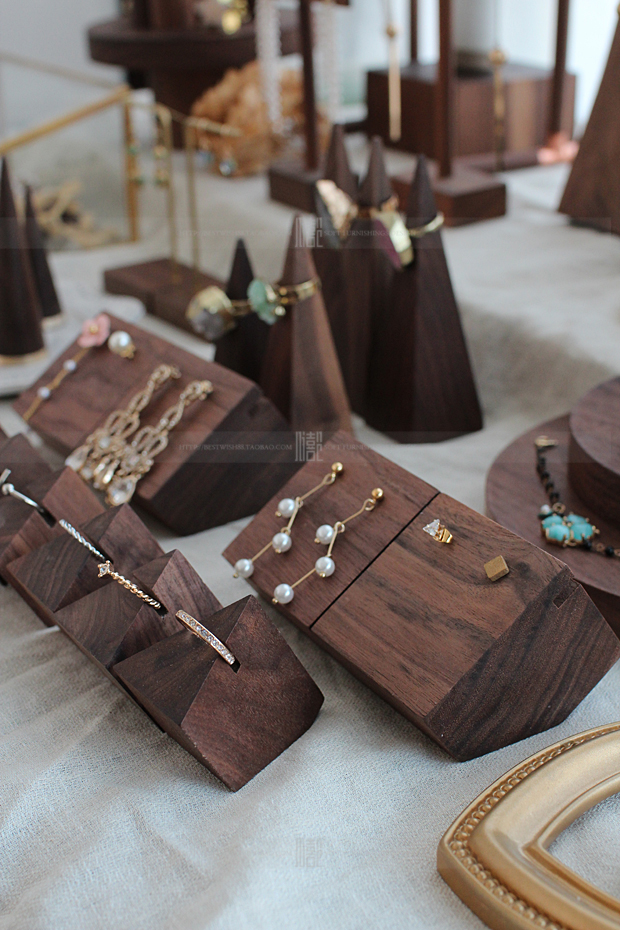 Black Walnut Set Bông tai Vòng đeo tay Lưu trữ Hiển thị Hiển thị Đạo cụ Window Shot - Vòng đeo tay Clasp thạch anh tóc đỏ