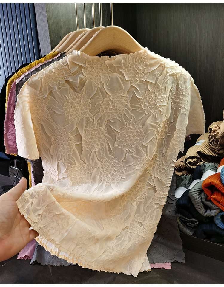 Áo thun nữ cổ đứng xếp ly thêu hoa thủ công mỏng nhẹ mùa hè — Màu đen, Màu hồng, Màu xám, Màu mơ chi tiết 1