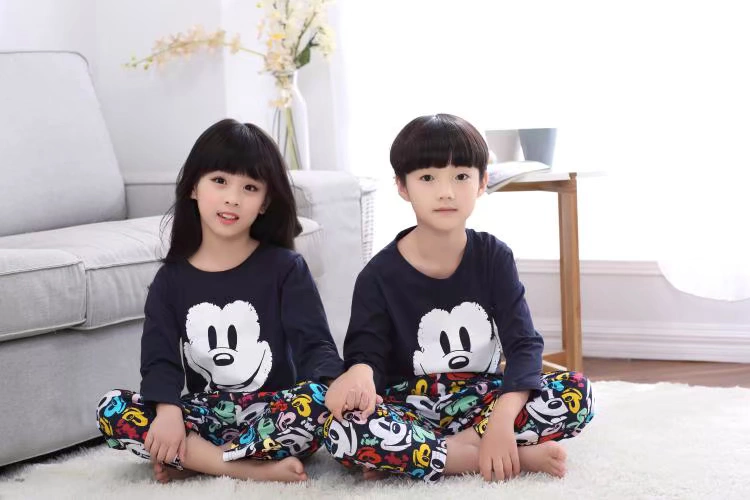 Bộ đồ ngủ dài tay mùa đông và cotton cho cha mẹ và con gái dễ thương