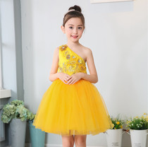 2018 June - 1 New Shoulder Princess Pungbo Dress Girl Yellow Baby Choir Choir