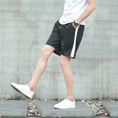 Phong cách Hồng Kông mùa hè mới hoang dã quần short nam giản dị Phiên bản Hàn Quốc quần sọc lỏng 5 quần 9,9 nhân dân tệ