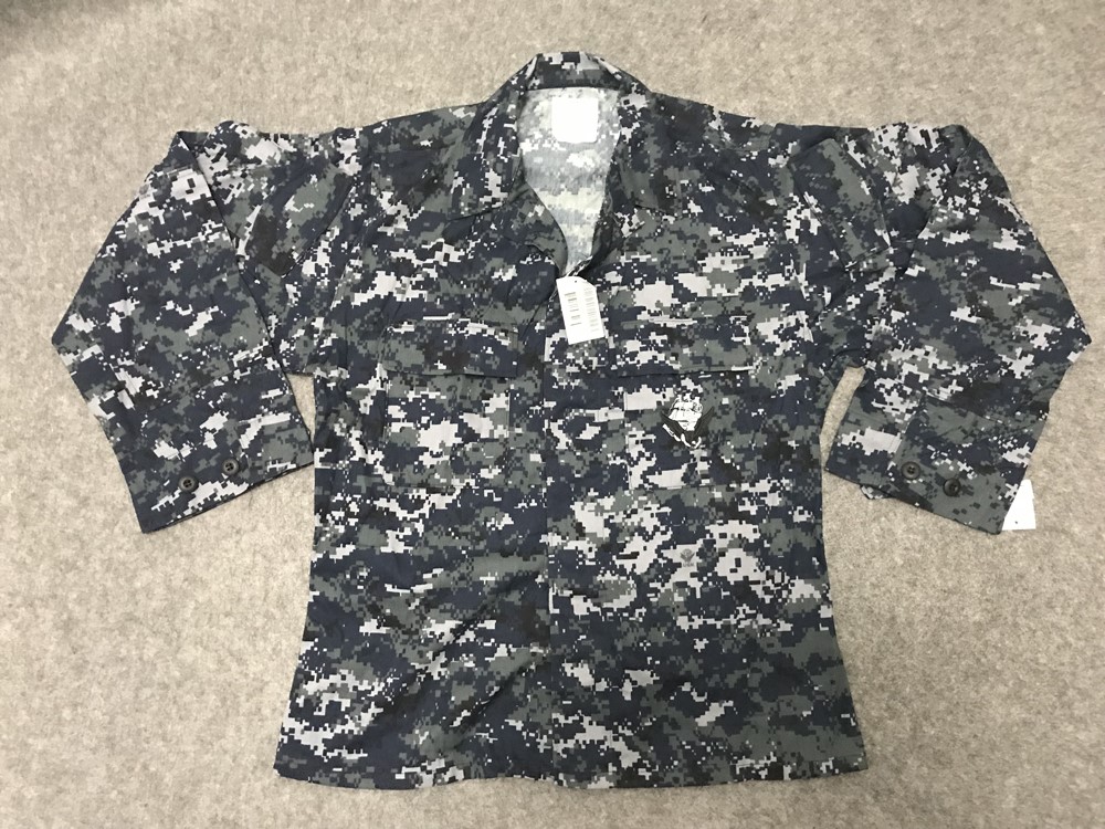 MR code brand new US NAVY US NAVY US military edition public release original TYPE 1 doomsday lonely ship same top