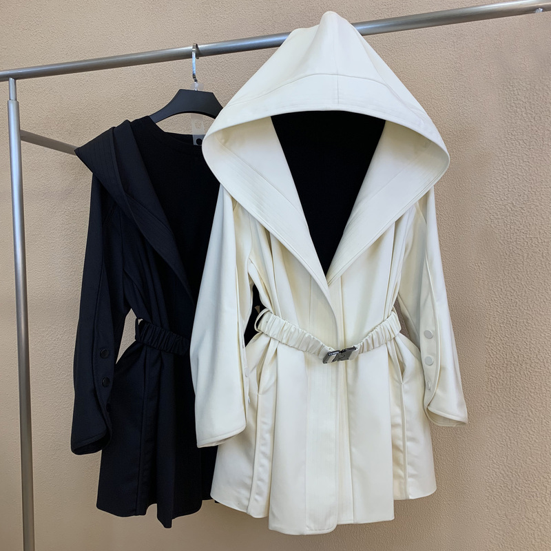 2026 Spring/Summer New Style Crescent Sleeve Hooded Trench Coat for Women, Mid-Length, Waist-Cinching, Slimming, Elegant, Youthful Jacket