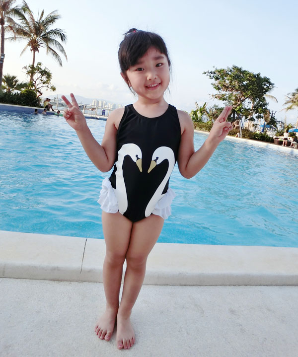 Mùa hè 2018 mới cho trẻ em áo tắm bé gái thiên nga flamingo vẹt jumpsuit áo tắm đi biển bikini học sinh đẹp