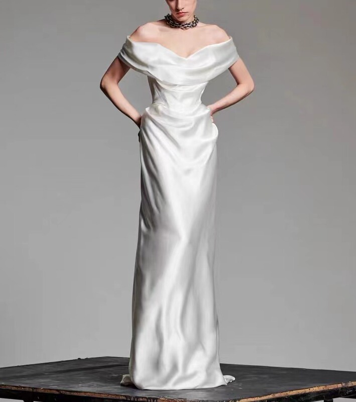 Empress Dowager Light Wedding Dress 2024 New One-Shoulder Satin Bridal Gown for Petite Brides with a High-End Feel