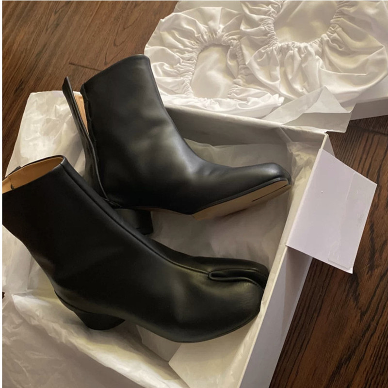 Trendy Chunky Heel Short Boots 2020 Autumn and Winter New Ninja Split-Toe Boots Women's Tabi Pig's Trotters Boots