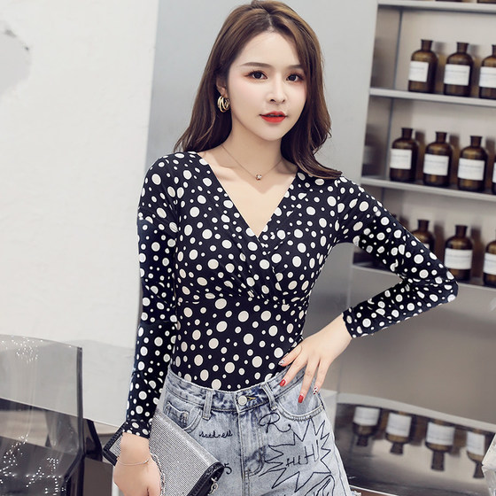 Leopard print long-sleeved T-shirt for women 2024 new spring versatile V-neck fashion polka dot Korean style large size slim-fitting top for women