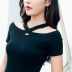 Áo thun trễ vai một vai dài tay nữ hai bên mặc mùa xuân treo cổ quây gợi cảm Slim size áo sơ mi đáy rộng áo phông cao cấp Áo phông