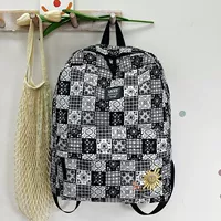 Серый солнечный цветок