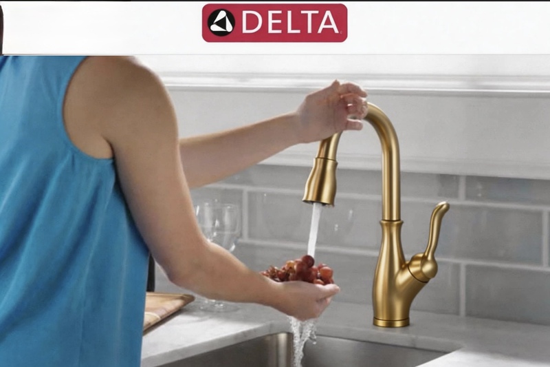 Delta/Deya/Derda Island Kitchen or Kitchen Pull-Out Faucet, Hot and Cold, Dual Water Outlet, Carbon Fiber Pipe Delta/Deya/Derda Island Kitchen or Kitchen Pull-Out Faucet, Hot and Cold, Dual Water Outlet, Carbon Fiber Pipe