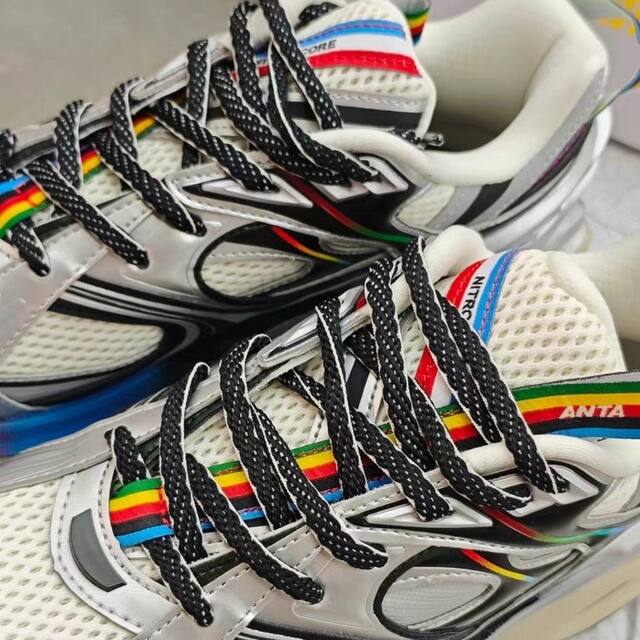 Anta Retro Thick-Soled Casual Shoes with Vibrant Color Scheme, Non-Slip and Wear-Resistant, Low-Top Style 122438877R-1