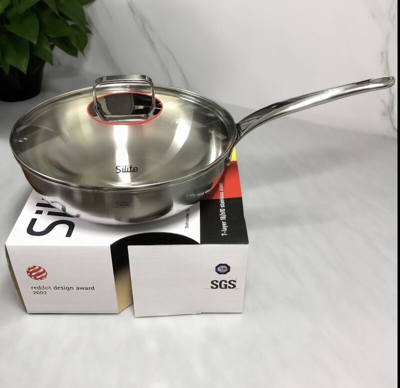 18/10 Stainless Steel Pot, Frying Pan, Milk Pot, Seven-Layer Steel, Thickened 24/28cm Frying Pan with Lid, Original Packaging 18/10 Stainless Steel Pot, Frying Pan, Milk Pot, Seven-Layer Steel, Thickened 24/28cm Frying Pan with Lid, Original Packaging