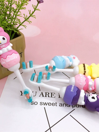 Мягкая трехмерная силиконовая детская розовая мультяшная зубная щетка для раннего возраста