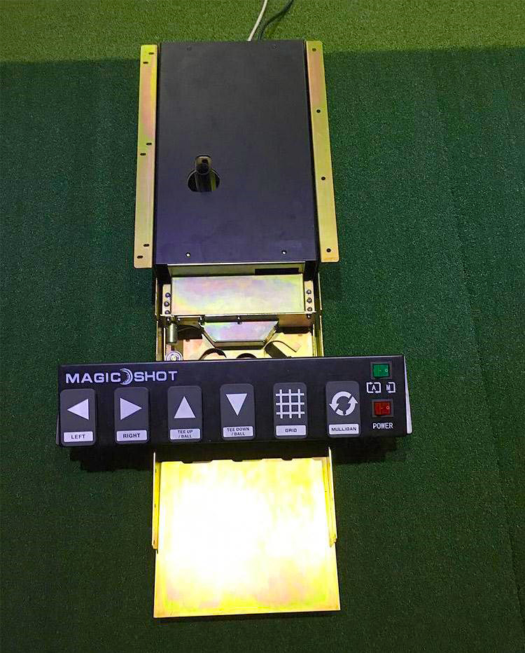 Fully automatic ball returning machine system for indoor golf simulator in South Korea