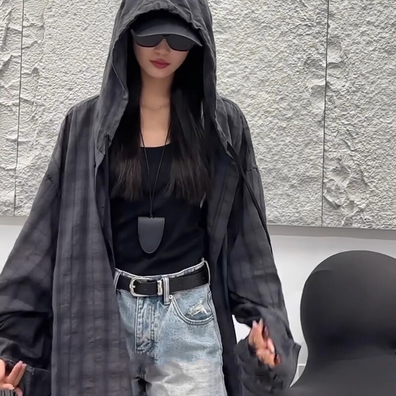 Yoogirls ◆ Misty Gray Lightweight Hooded Long-Sleeved Plaid Sun Protection Shirt Jacket for Women Spring and Summer Plaid Shirt Yoogirls ◆ Misty Gray Lightweight Hooded Long-Sleeved Plaid Sun Protection Shirt Jacket for Women Spring and Summer Plaid Shirt