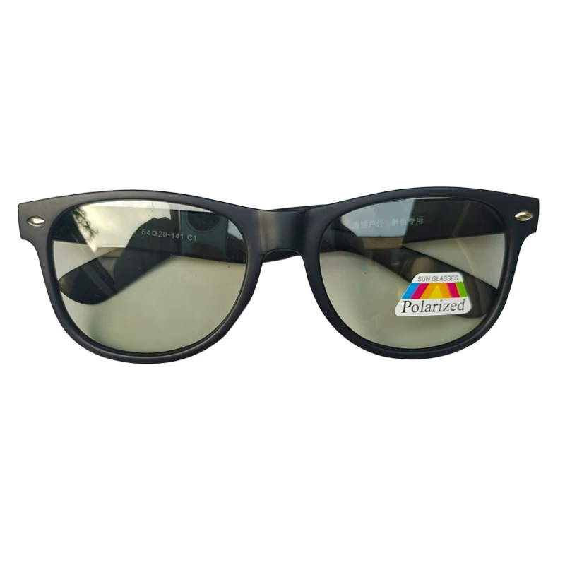 Polaroid, light glasses, polarising fish dart