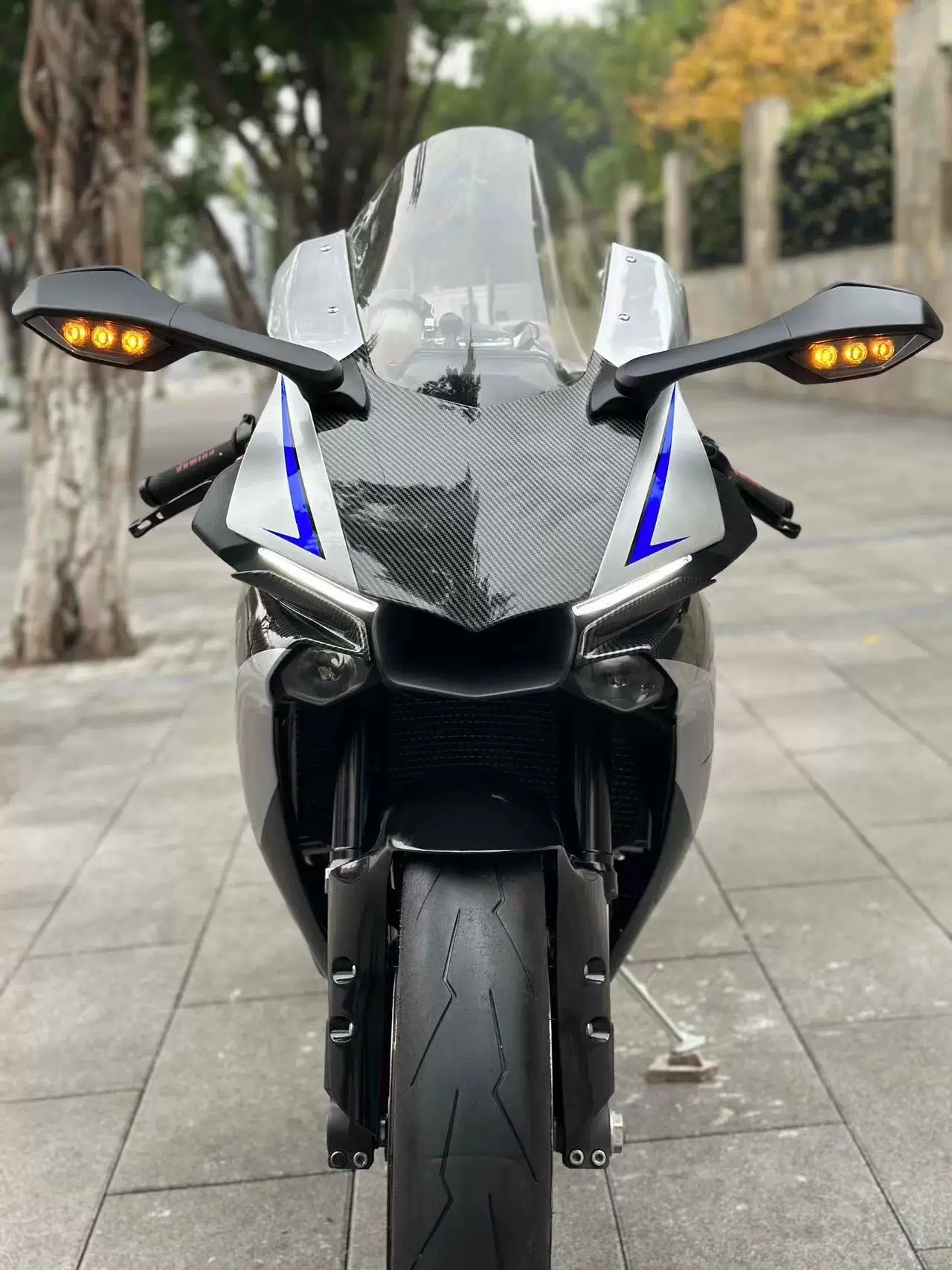 Импортированный Yamaha R6 спортивный автомобиль четырёхцилиндровый водяного охлаждения горизонтального расположения 250cc тяжёлый локомотив R1M партийная гонка дорожный мотоцикл