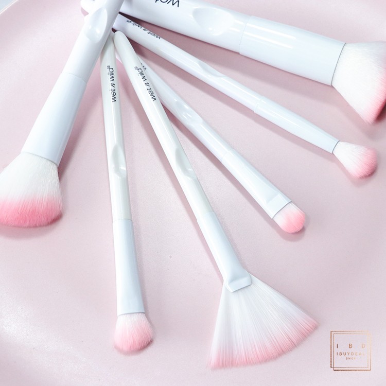 WET N WILD White ROD makeup brush Repair blush Loose powder brush